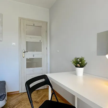 Nowy Array Homestay *