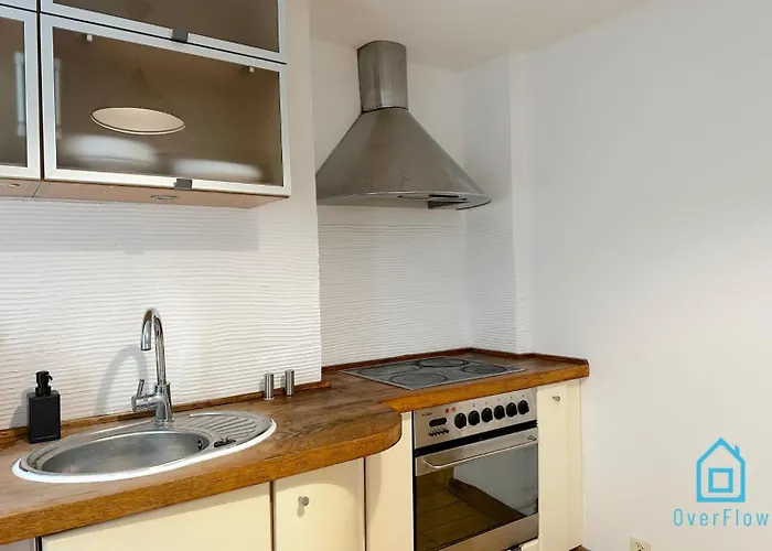 Rum i privatbostad Array