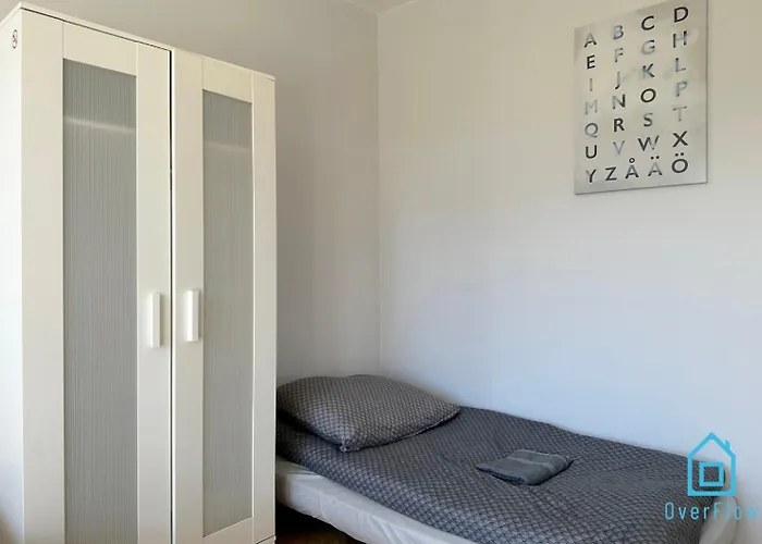 Rum i privatbostad Array